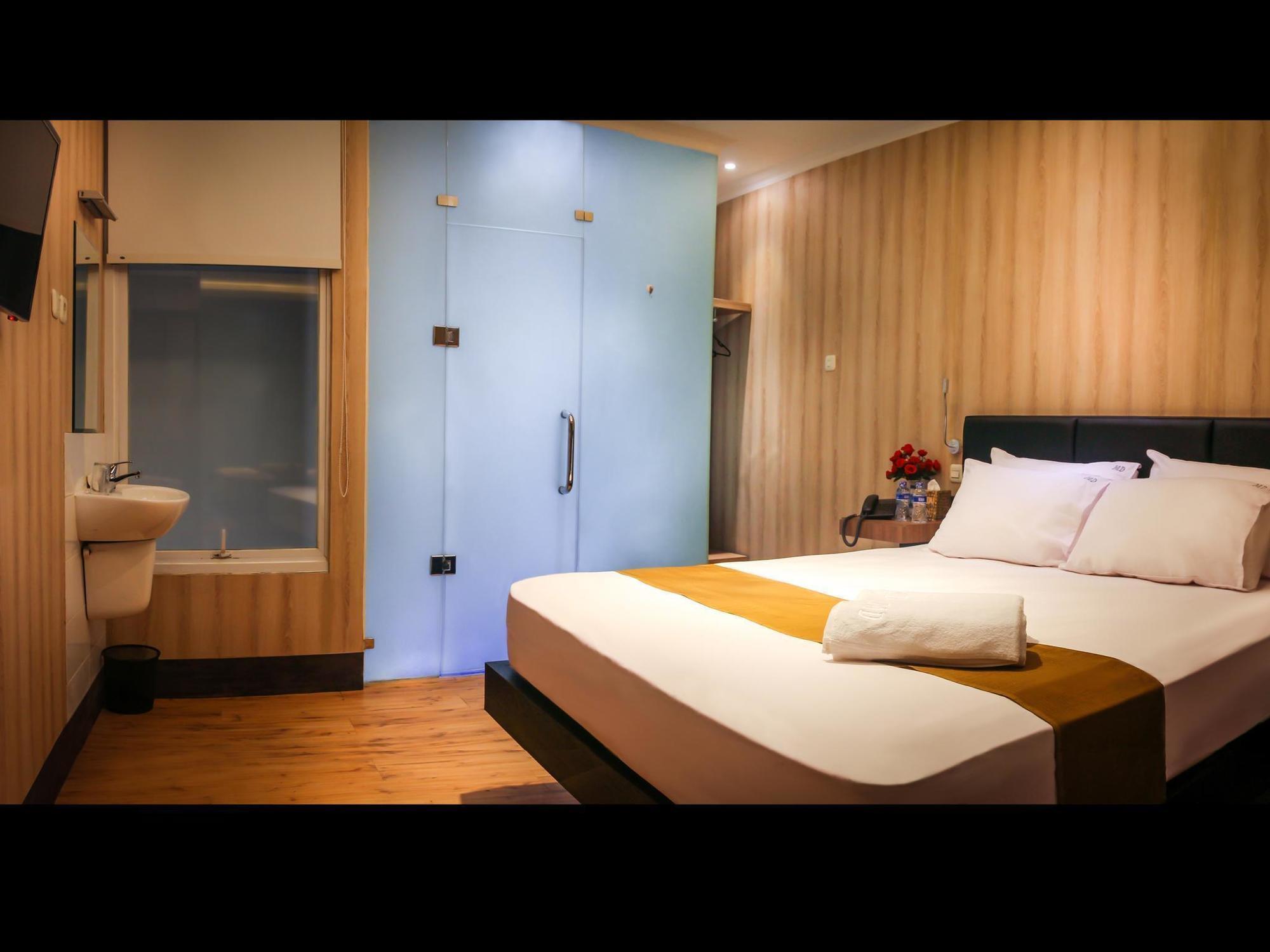 Madu Inn Jakarta Buitenkant foto